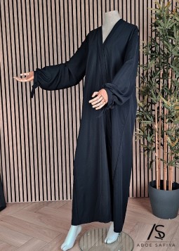 Zwarte Kimono "Aminah" in Medina Silk