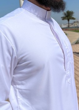 Saudi Wit "Cashmere" van Custom Qamis