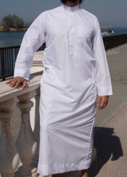 Saudi Wit van Custom Qamis